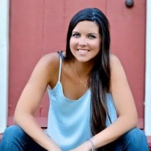 Meet your Posher, Olivia